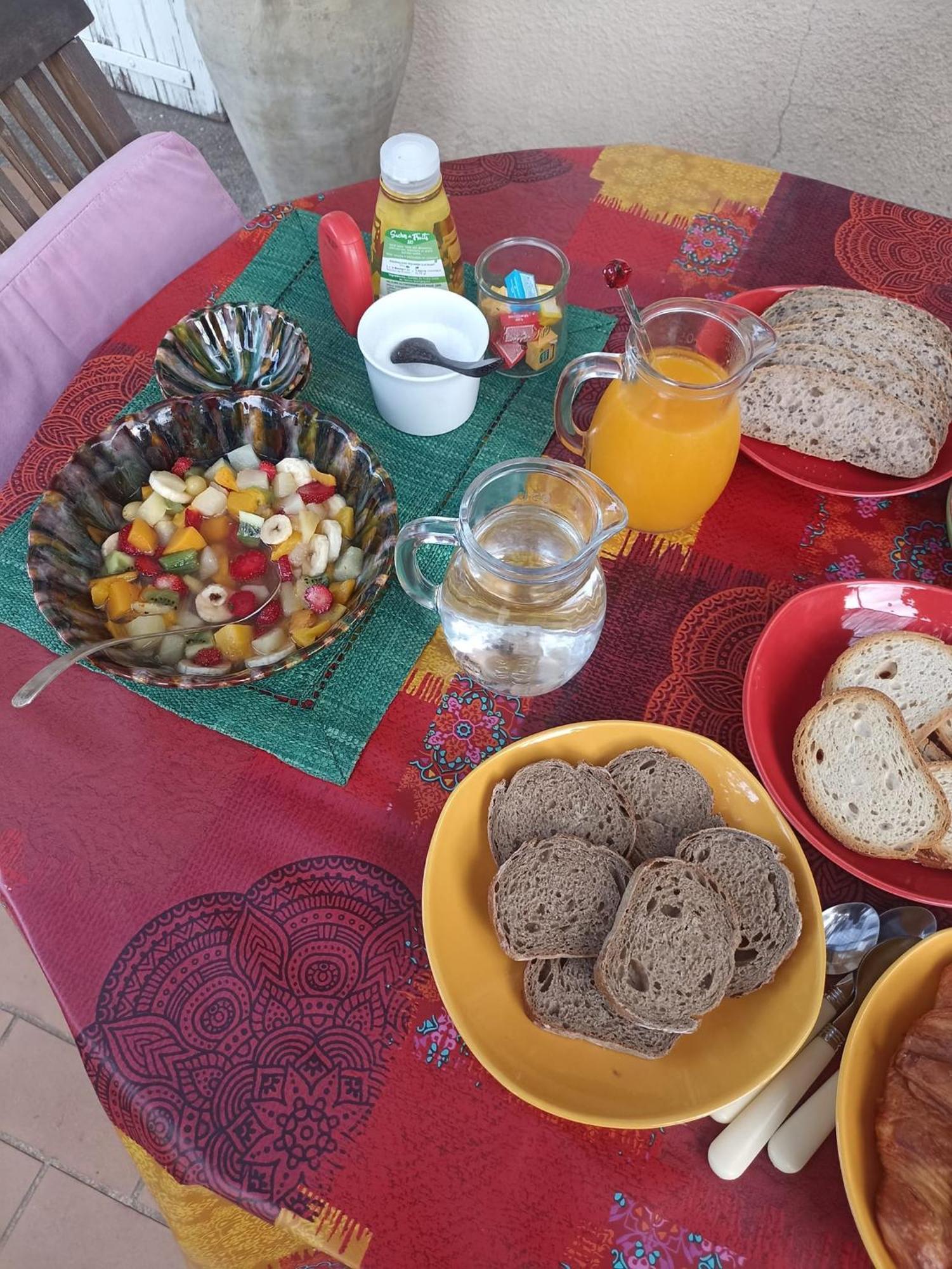 Le Fer En Ceze Bed & Breakfast Sabran Dış mekan fotoğraf